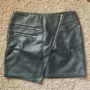 DIVIDED leather mini skirt.